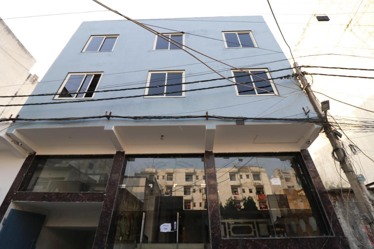 Family Hotel Tark Near Igi Airport Delhi New Delhi Bagian luar foto